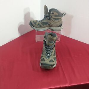 Vasque Breeze 3.0 III GTX 7195 Waterproof Gore-Tex Boots Women's Size 8M.